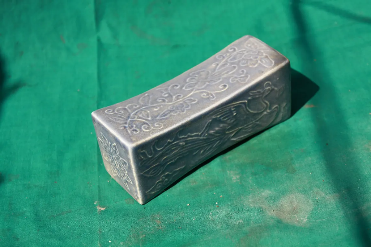 古代枕头.jpg
